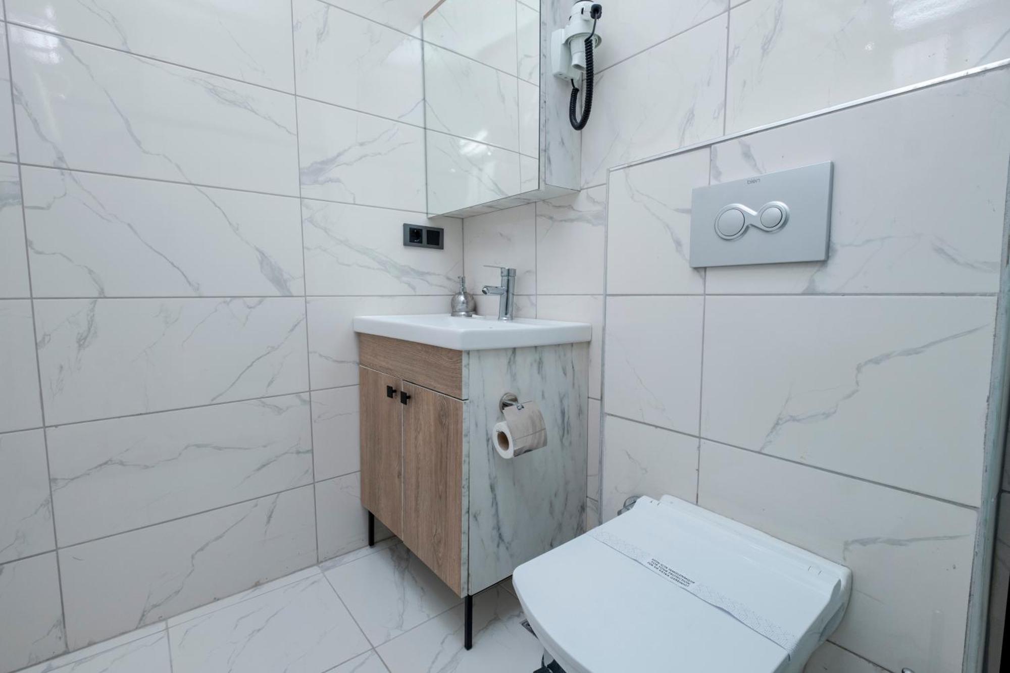 Lavender Airport Hotel Arnavutkoy Kültér fotó