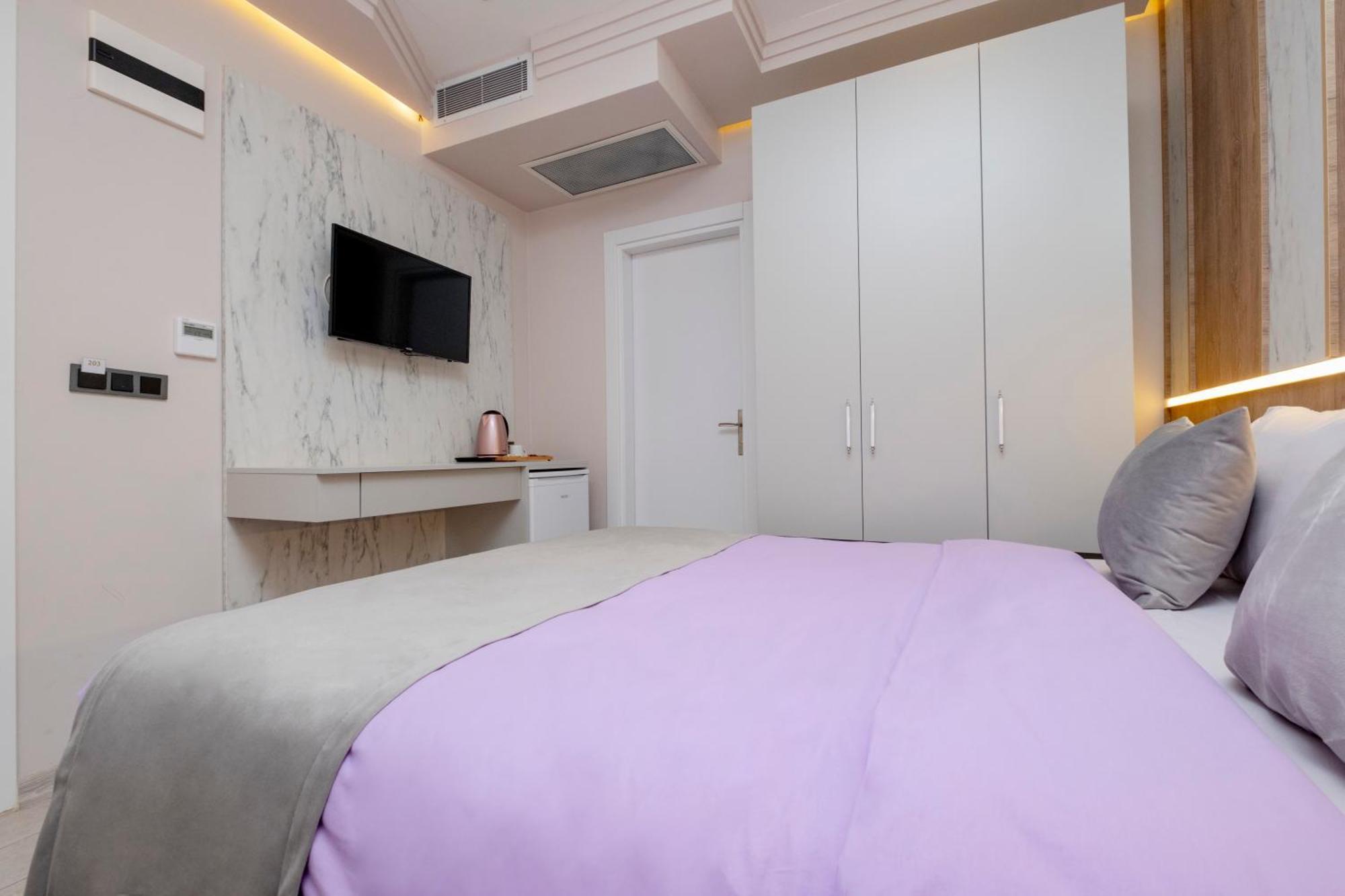 Lavender Airport Hotel Arnavutkoy Kültér fotó